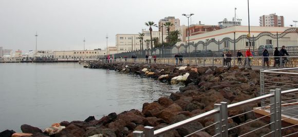 Passeggiata a mare Su Siccu - Molo Ichnusa a Cagliari