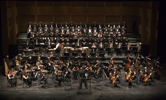 Orchestra e Coro del Teatro Lirico di Cagliari - foto Priamo Tolu
