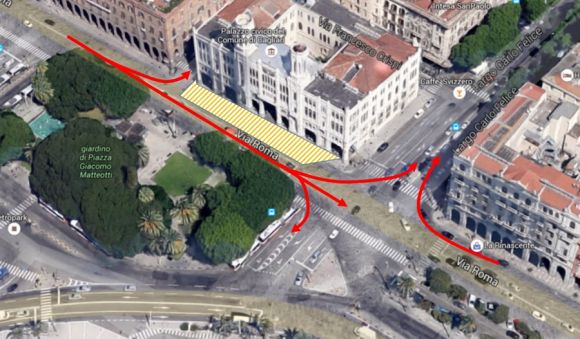 Chiuse al traffico tre corsie della strada difronte al Municipio in via Roma