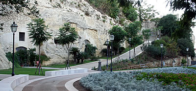 Percorso lungo la roccia