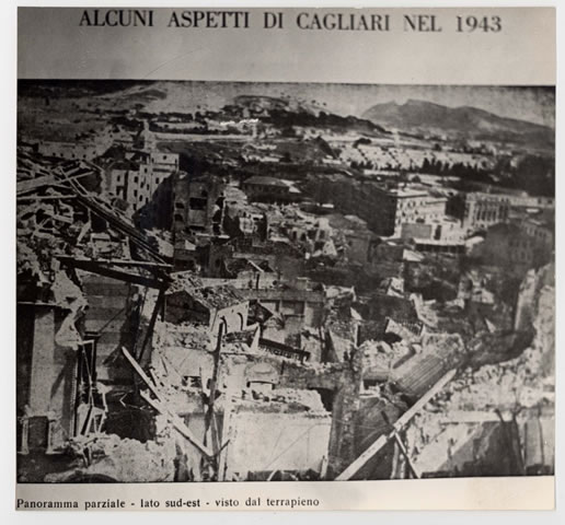 Una porzione del lato sud-est di Cagliari vista dal Terrapieno (1943)