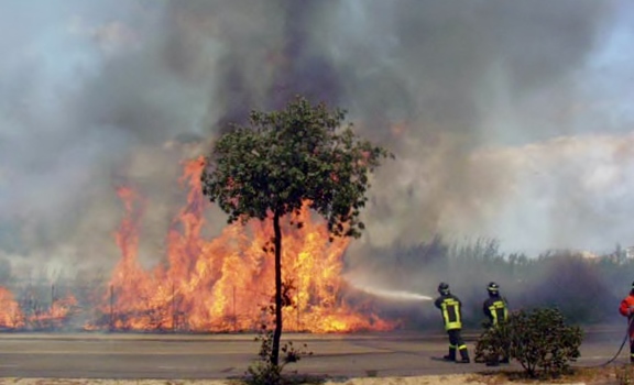 Incendio a Cagliari - foto M. Lastretti